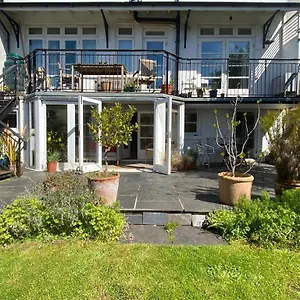 Apartment Clifton Garden Flat With Parking, Bristol
